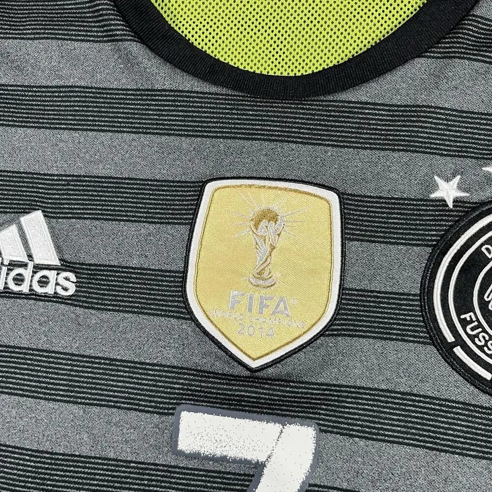 Germany Jersey Men L National Soccer Football #7 Schweinsteiger Training 2016-17